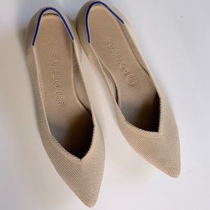 Rothy’s, classic point